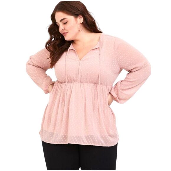 NWOT TORRID BLUSH Clip Dot Babydoll With Removable Cami - Picture 10 of 16